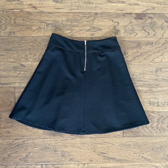 The Limited A-Line Short Skirt - Picture 3 of 3